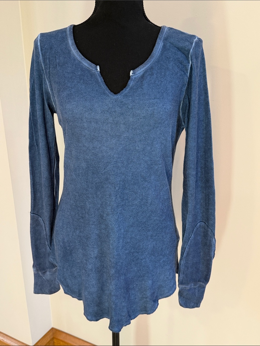 LA Made Waffle Knit Long Sleeve Top Size S